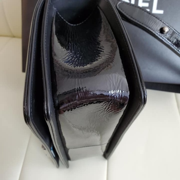 Authentic Chanel Python Medium Boy bag - Picture 3 of 7